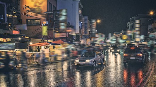 的士司机与都市夜行人的心灵契约