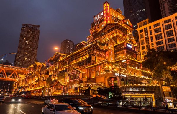 《车轮上的夜》